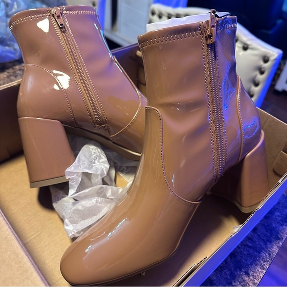 New Madden NYC side zip bootie size 8 color Caramel - Picture 2 of 7